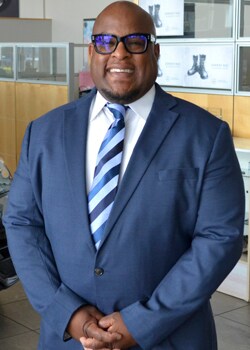 Staff member Sean Cates from 3f86258c2358