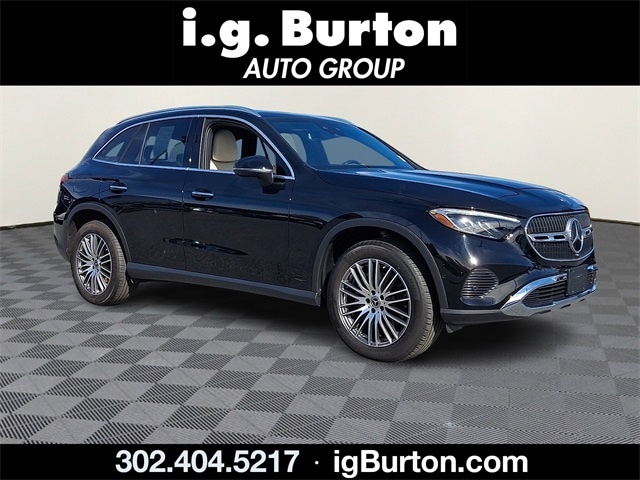 2024 Mercedes-Benz GLC GLC 300's photo