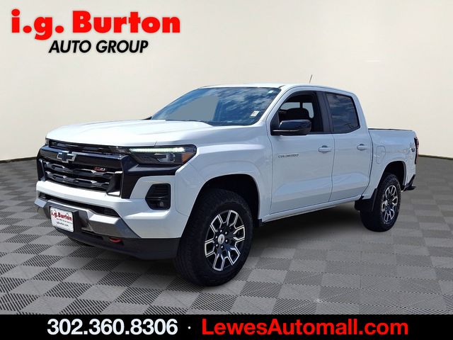 View vehicle photo 3