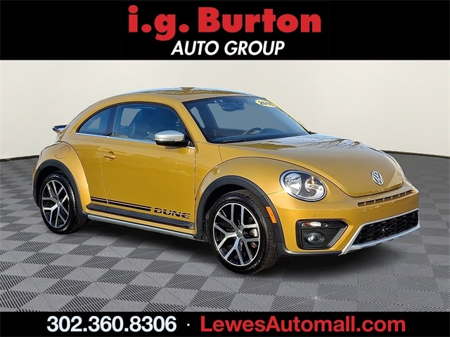 2016 Volkswagen Beetle Dune's photo