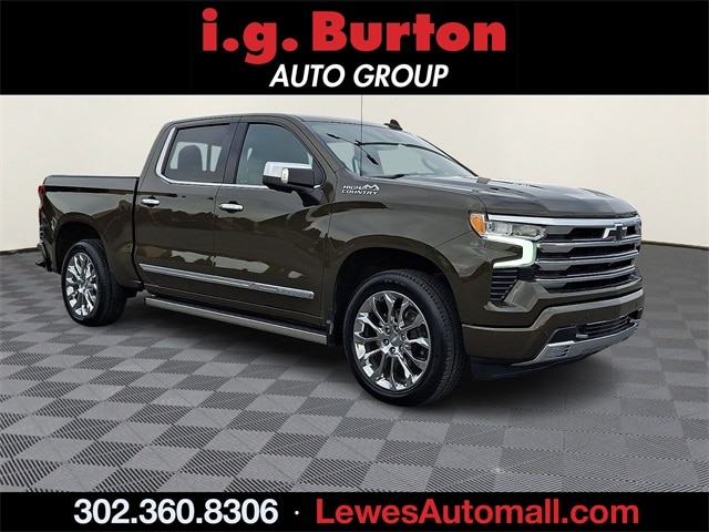2023 Chevrolet Silverado 1500 High Country's photo