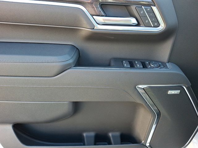 2026 Chevrolet Silverado 1500 LTZ - Photo 8