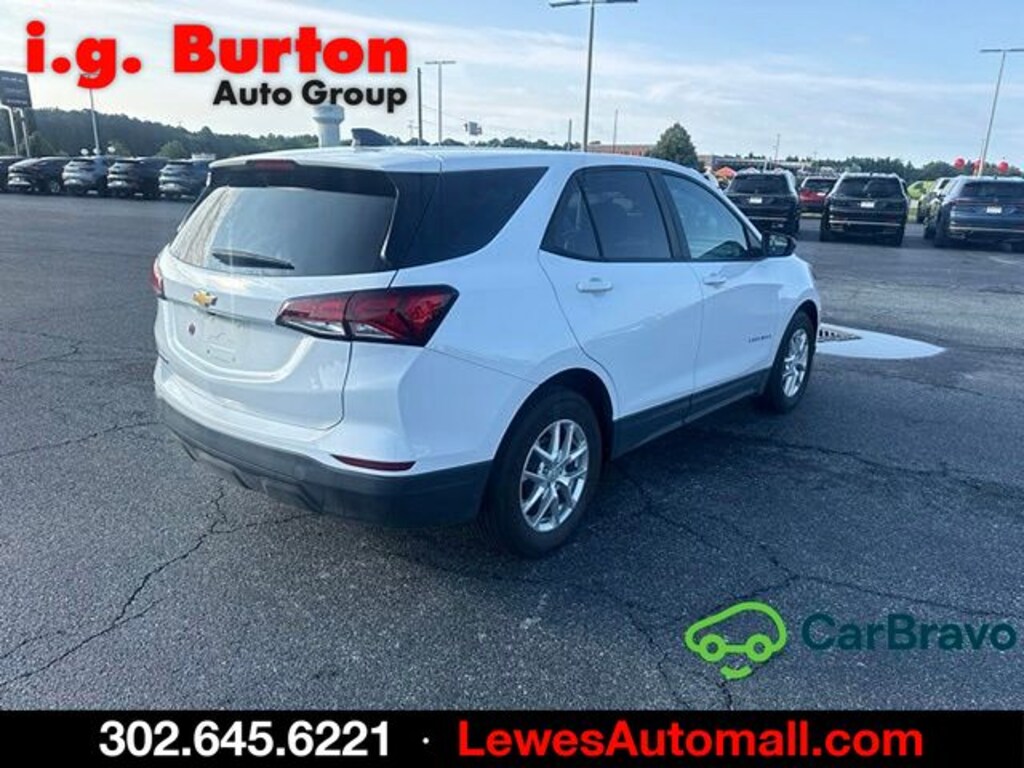 Used 2022 Chevrolet Equinox LS w/1LS SUV