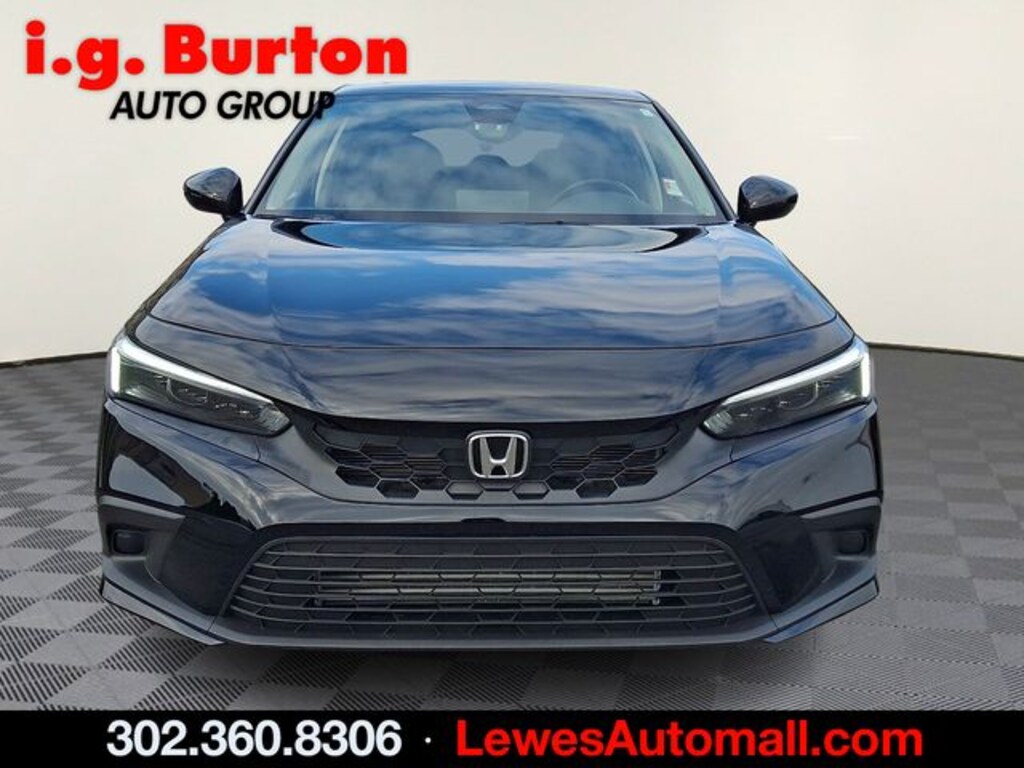 Used 2024 Honda Civic EX-L Hatchback