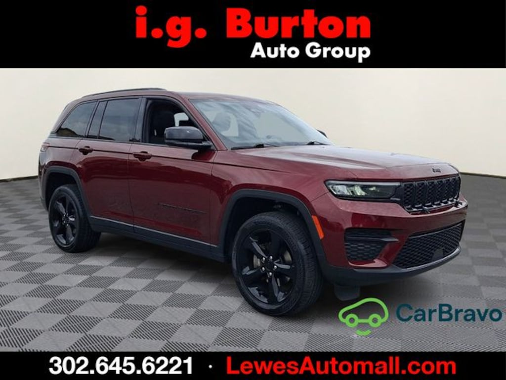 Used 2023 Jeep Grand Cherokee Laredo SUV