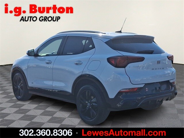 2025 Buick Encore GX Sport Touring photo 3