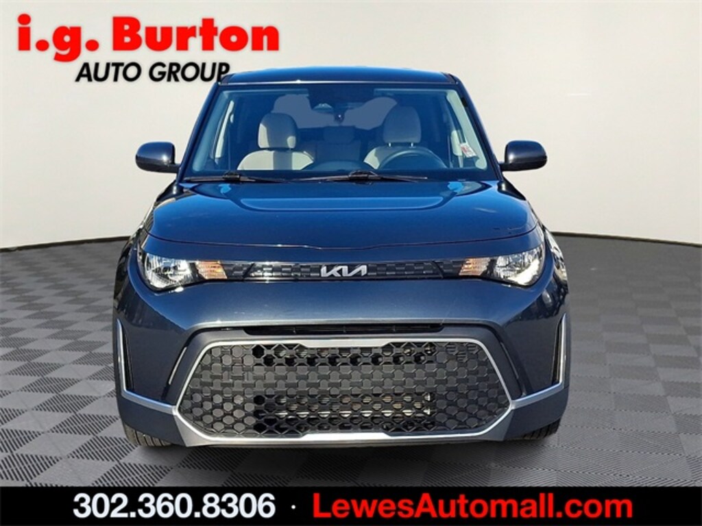 Used 2025 Kia Soul LX Hatchback