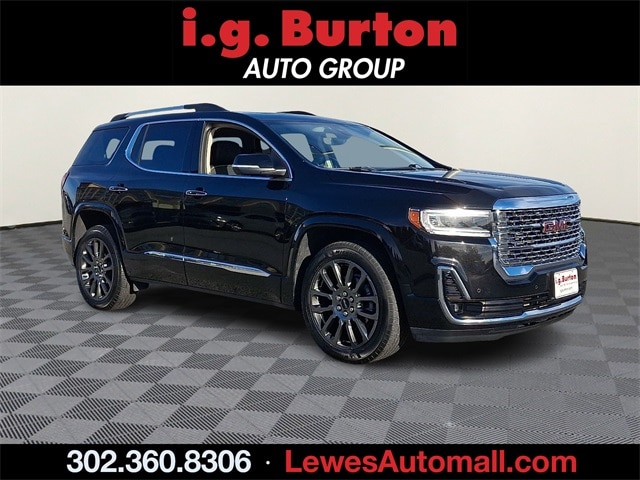 2023 GMC Acadia Denali's photo