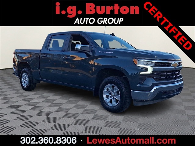 2025 Chevrolet Silverado 1500 LT's photo