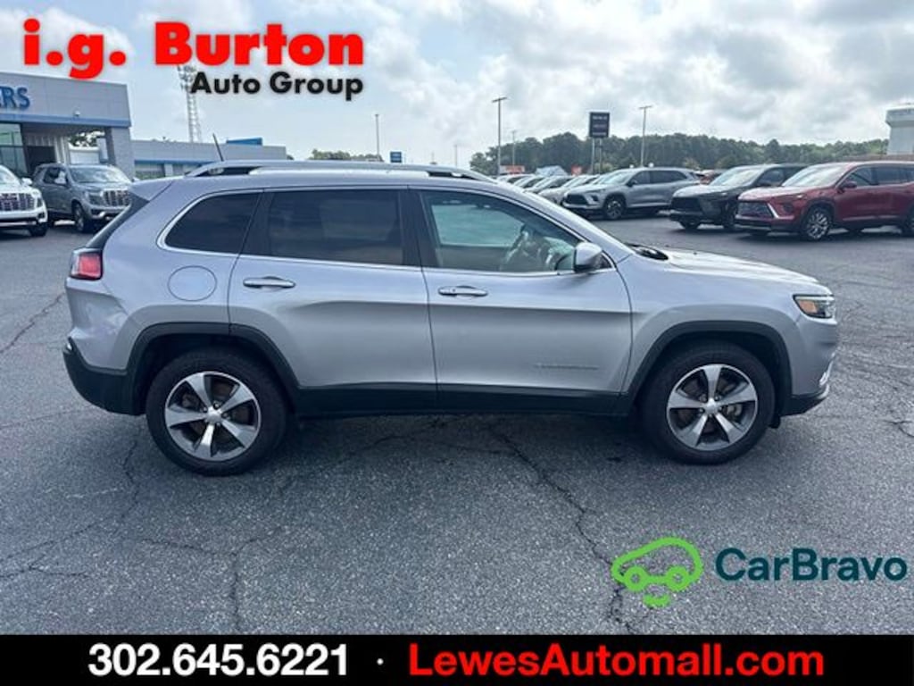 Used 2019 Jeep Cherokee Limited 4x4 SUV