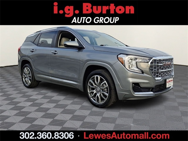 2024 GMC Terrain Denali's photo