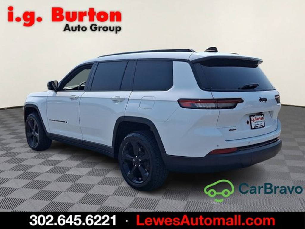Used 2023 Jeep Grand Cherokee L Laredo SUV