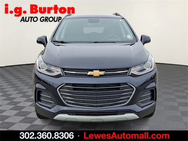 2022 Chevrolet Trax LT photo 2