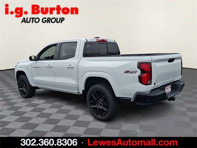 2025 Chevrolet Colorado Z71 photo 3
