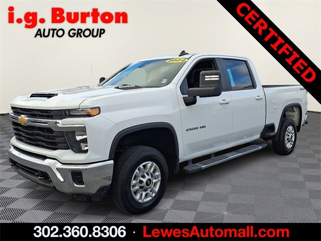 2024 Chevrolet Silverado 2500HD LT photo 3