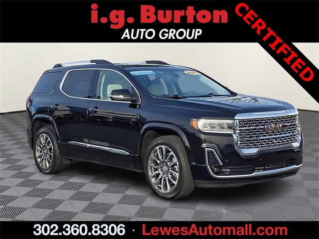 2023 GMC Acadia Denali's photo