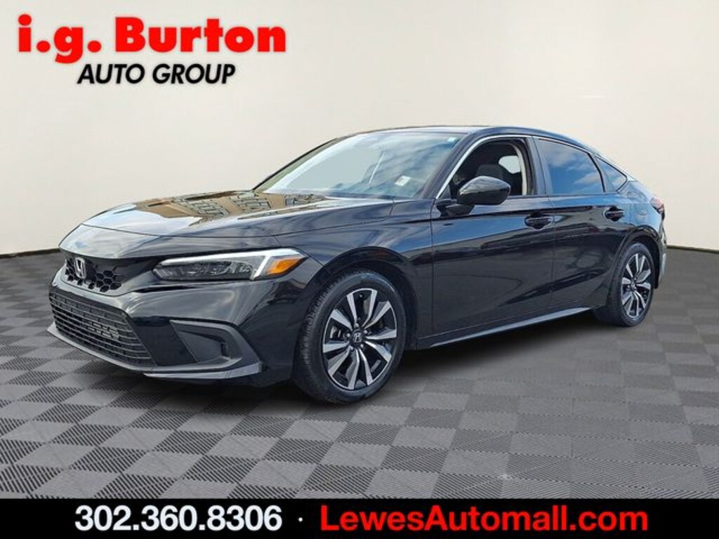 Used 2024 Honda Civic EX-L Hatchback