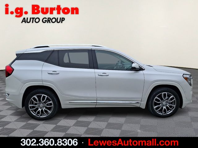 View vehicle photo 7