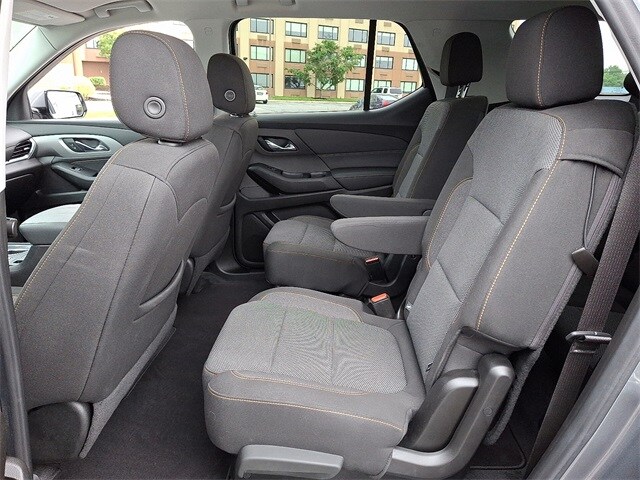 Image 10 of 2021 Chevrolet Traverse