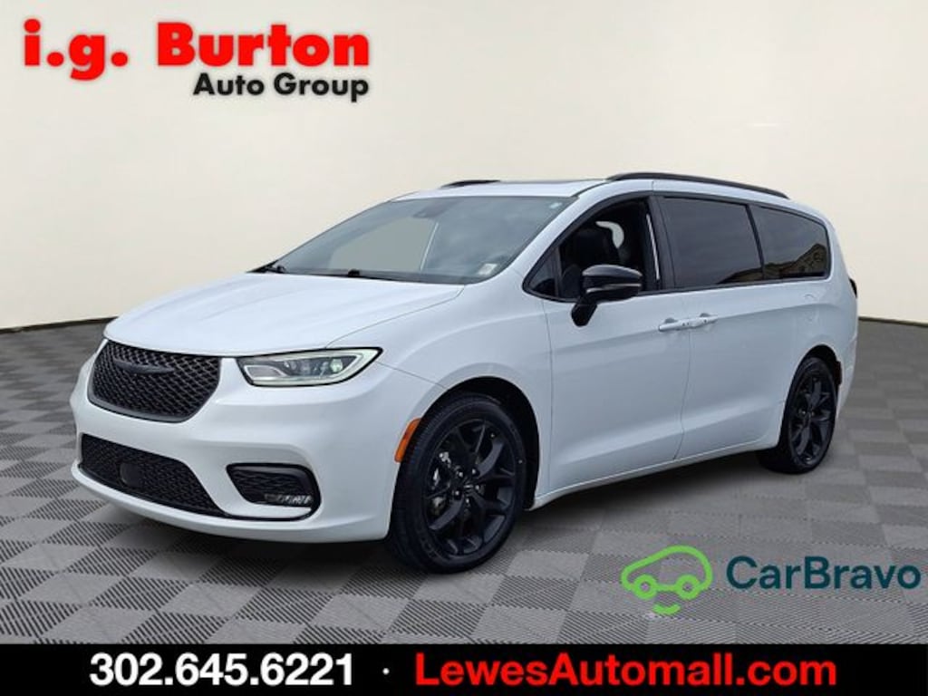 Used 2025 Chrysler Pacifica Limited Van Passenger Van