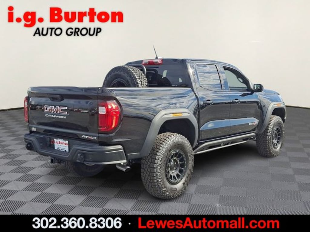 New 2025 GMC Canyon AT4 Truck Crew Cab