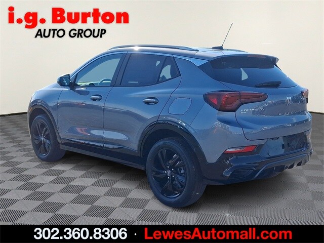 2025 Buick Encore GX Sport Touring photo 3