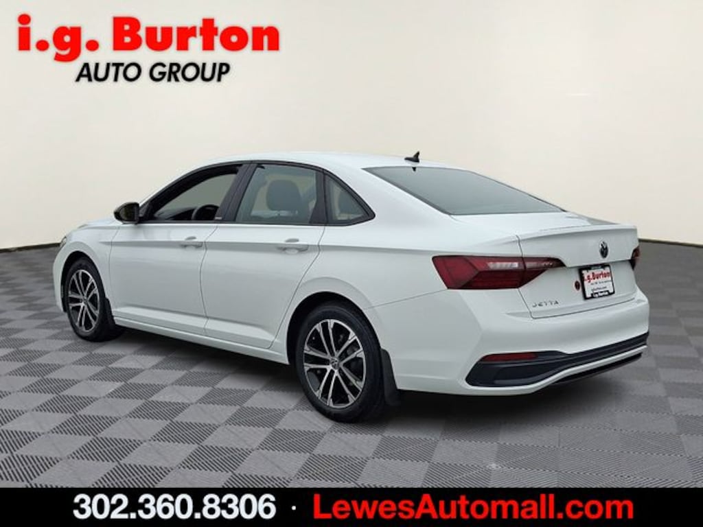Used 2023 Volkswagen Jetta 1.5T Sport Sedan