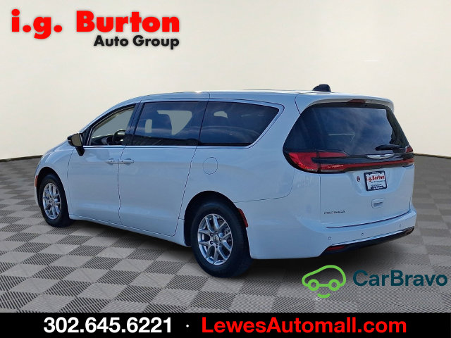 Used 2024 Chrysler Pacifica Touring L Van Passenger Van