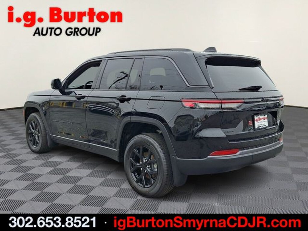 New 2026 Jeep Grand Cherokee LAREDO ALTITUDE 4X4 Sport Utility