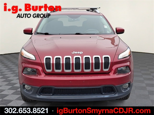 Used 2017 Jeep Cherokee Latitude with VIN 1C4PJMCS5HW530148 for sale in Smyrna, DE