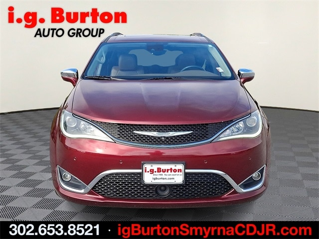 Certified 2018 Chrysler Pacifica Limited with VIN 2C4RC1GG0JR122047 for sale in Smyrna, DE
