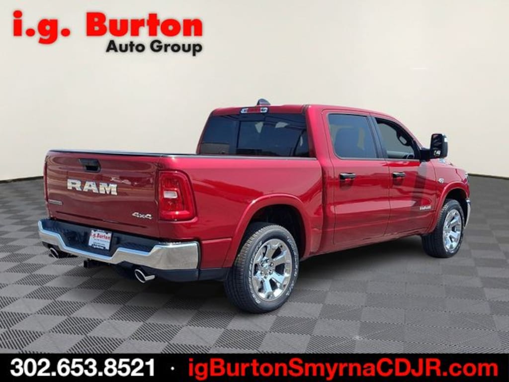 New 2026 Ram 1500 BIG HORN CREW CAB 4X4 5'7 BOX Pickup