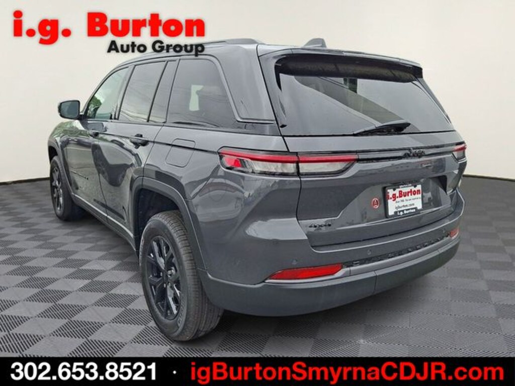 New 2026 Jeep Grand Cherokee LAREDO ALTITUDE 4X4 Sport Utility