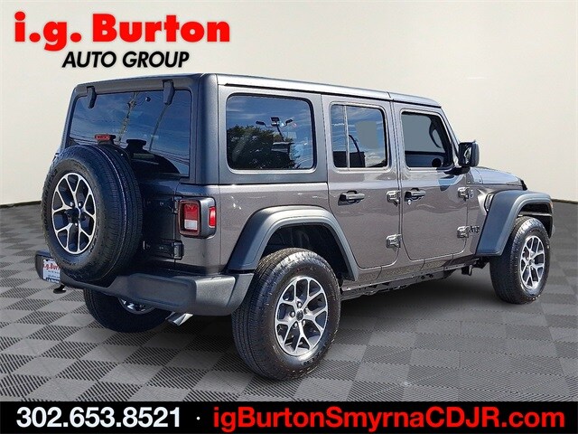 2025 Jeep Wrangler Sport S photo 4