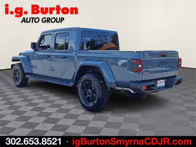 2025 Jeep Gladiator Sport photo 3