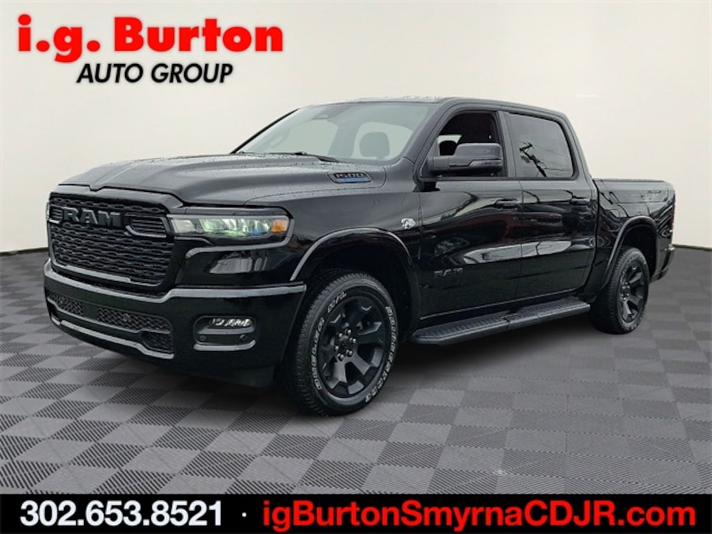 New 2026 Ram 1500 BIG HORN CREW CAB 4X4 5'7 BOX Pickup