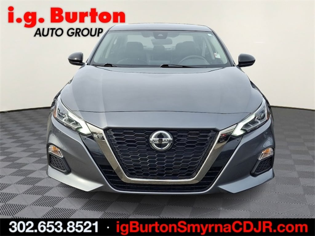 Used 2022 Nissan Altima 2.5 SR Sedan