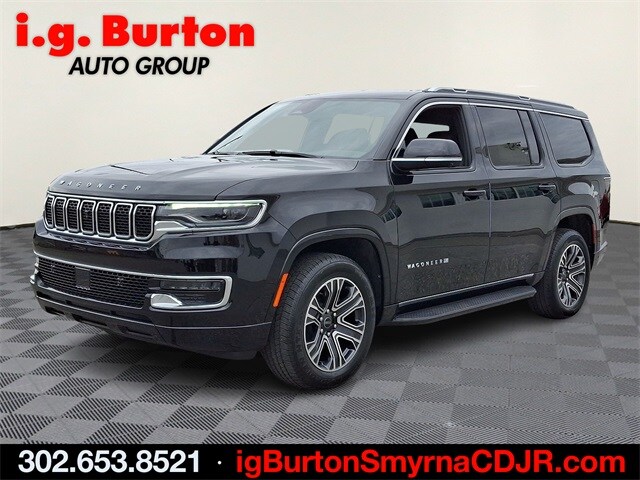 2025 Jeep Wagoneer photo 2