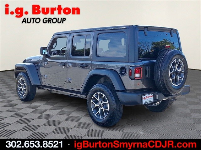 2025 Jeep Wrangler Sport S photo 3