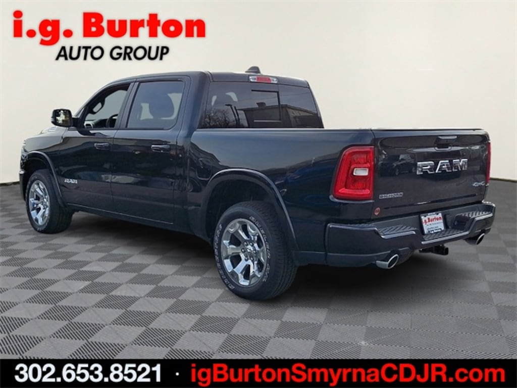 New 2026 Ram 1500 BIG HORN CREW CAB 4X4 5'7 BOX Pickup