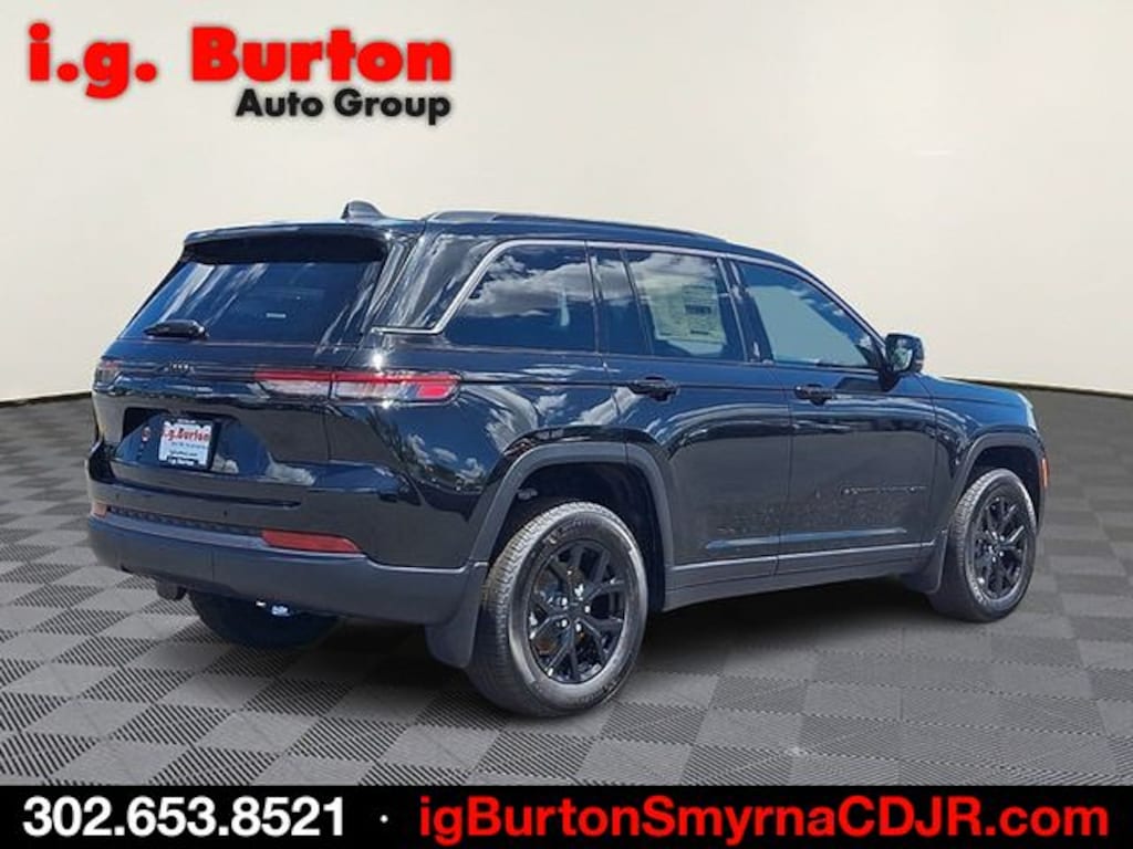 New 2026 Jeep Grand Cherokee LAREDO ALTITUDE 4X4 Sport Utility