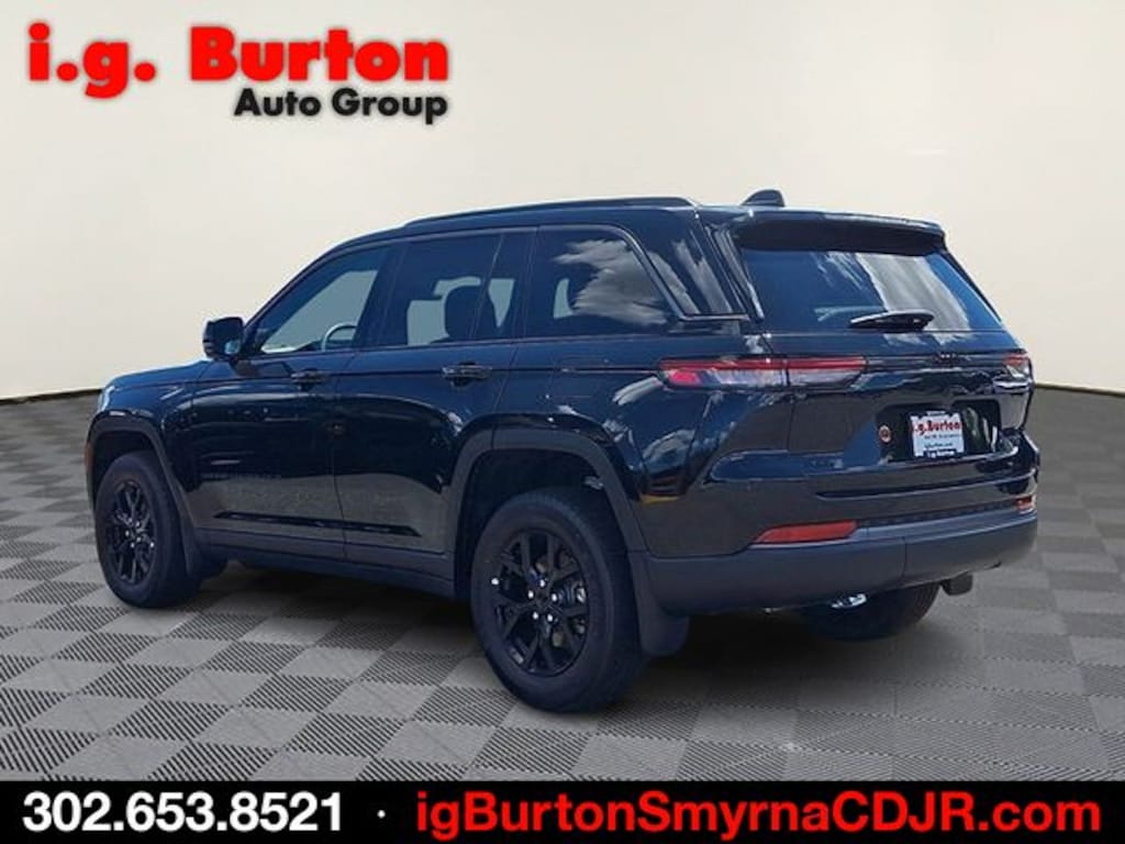 New 2026 Jeep Grand Cherokee LAREDO ALTITUDE 4X4 Sport Utility