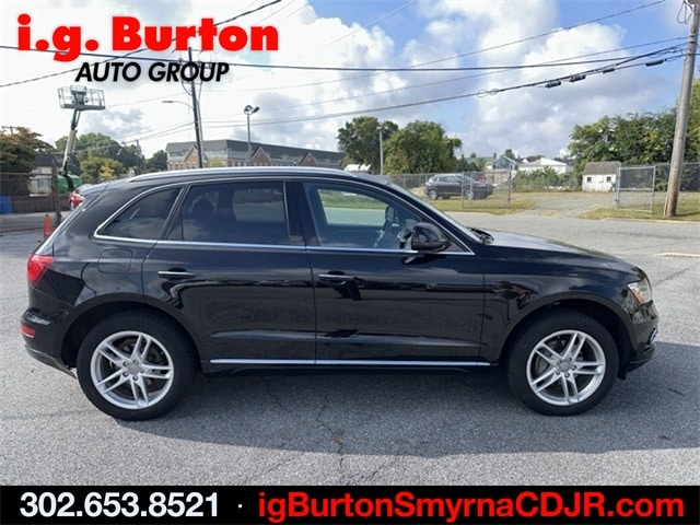 Used 2017 Audi Q5 Premium Plus with VIN WA1L2AFP7HA021039 for sale in Smyrna, DE