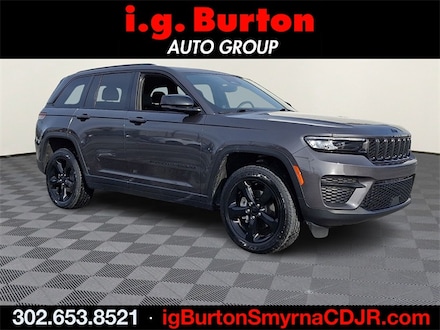 2023 Jeep Grand Cherokee Laredo SUV