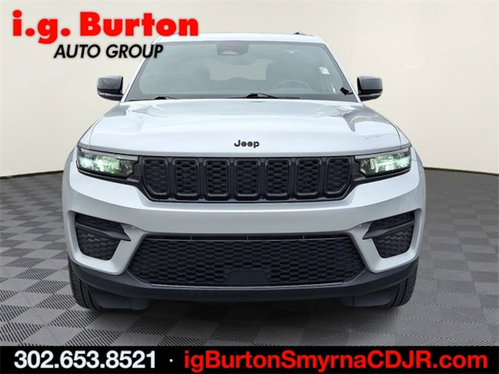 Certified 2024 Jeep Grand Cherokee Laredo SUV