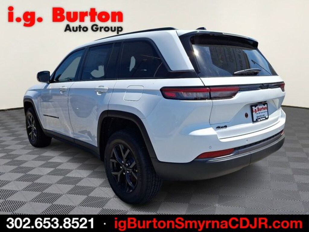 New 2026 Jeep Grand Cherokee LAREDO ALTITUDE 4X4 Sport Utility