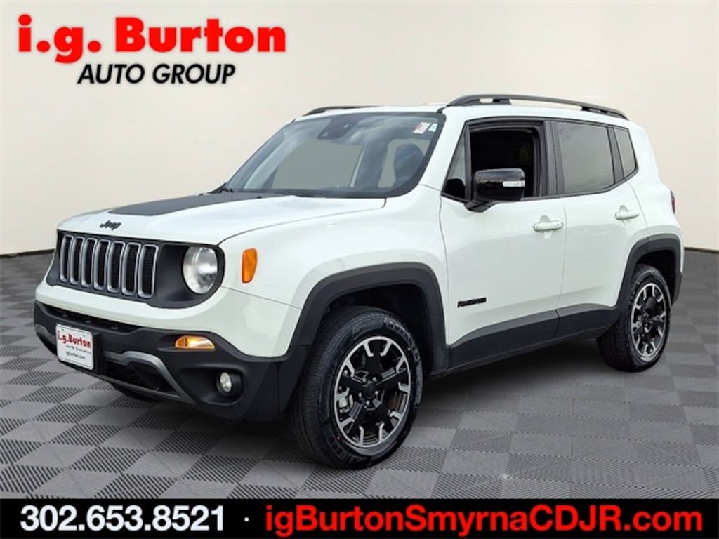 Used 2023 Jeep Renegade Latitude SUV