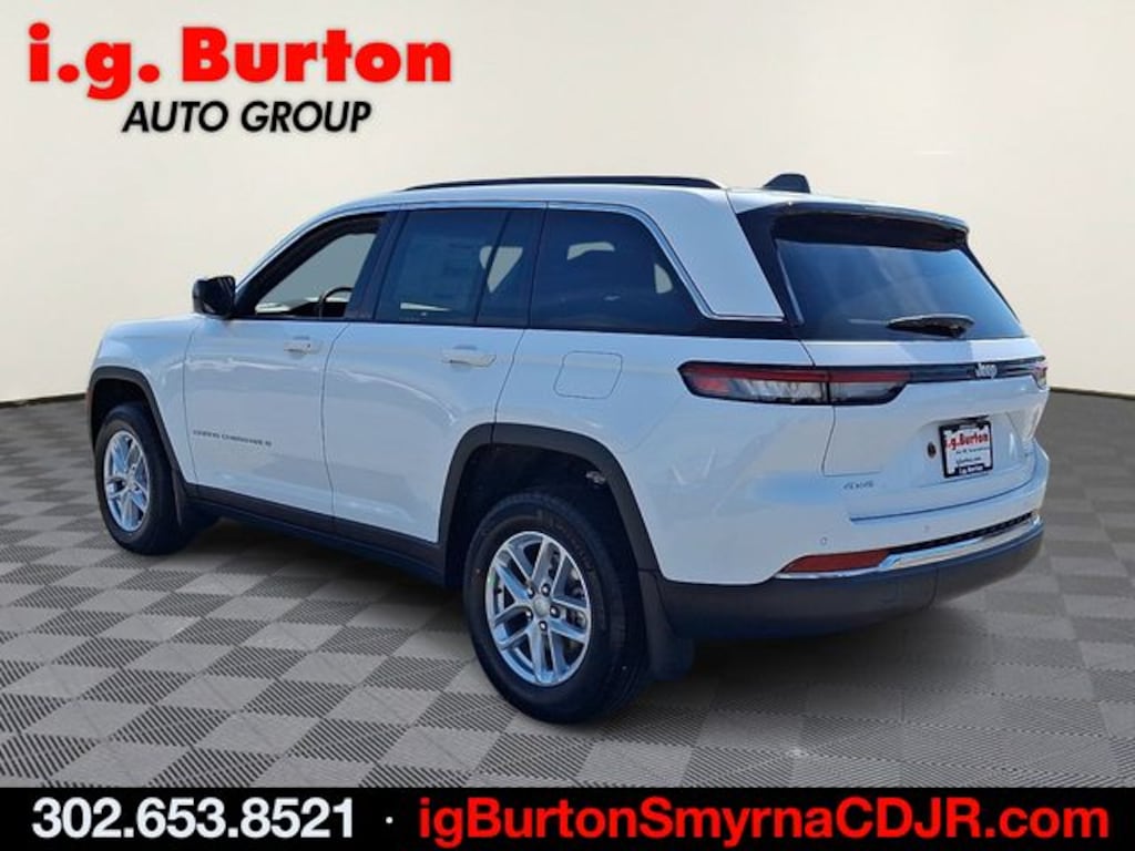New 2026 Jeep Grand Cherokee LAREDO 4X4 Sport Utility