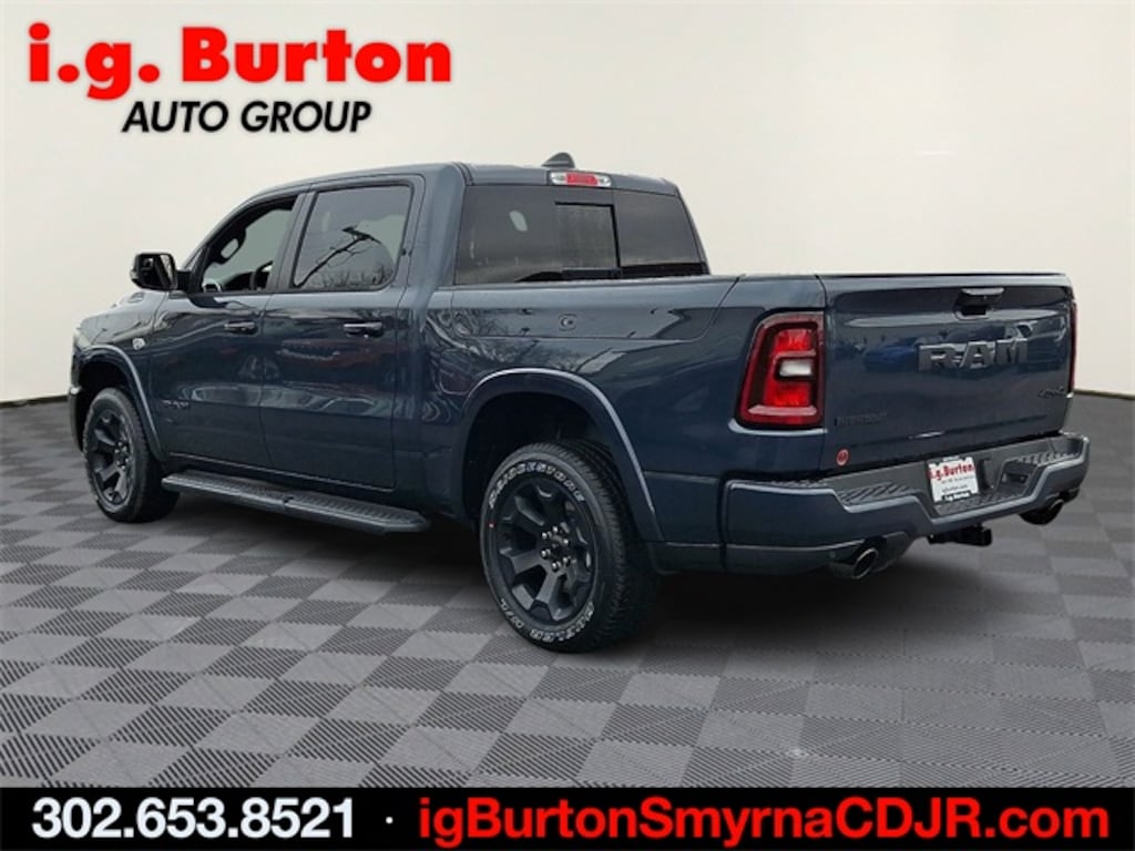 New 2026 Ram 1500 BIG HORN CREW CAB 4X4 5'7 BOX Pickup