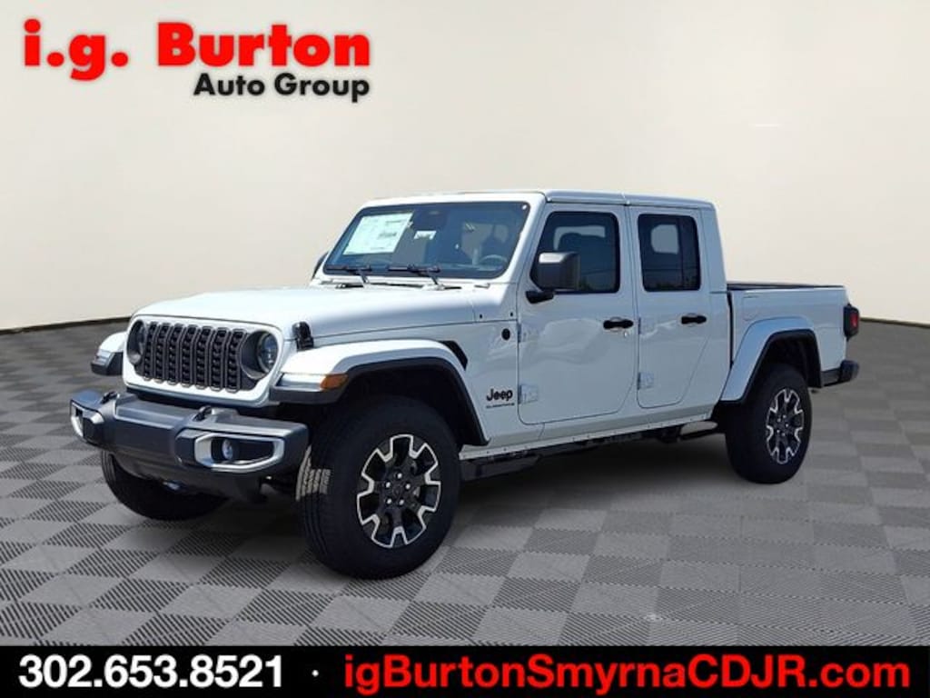 New 2026 Jeep Gladiator SAHARA 4X4 Pickup